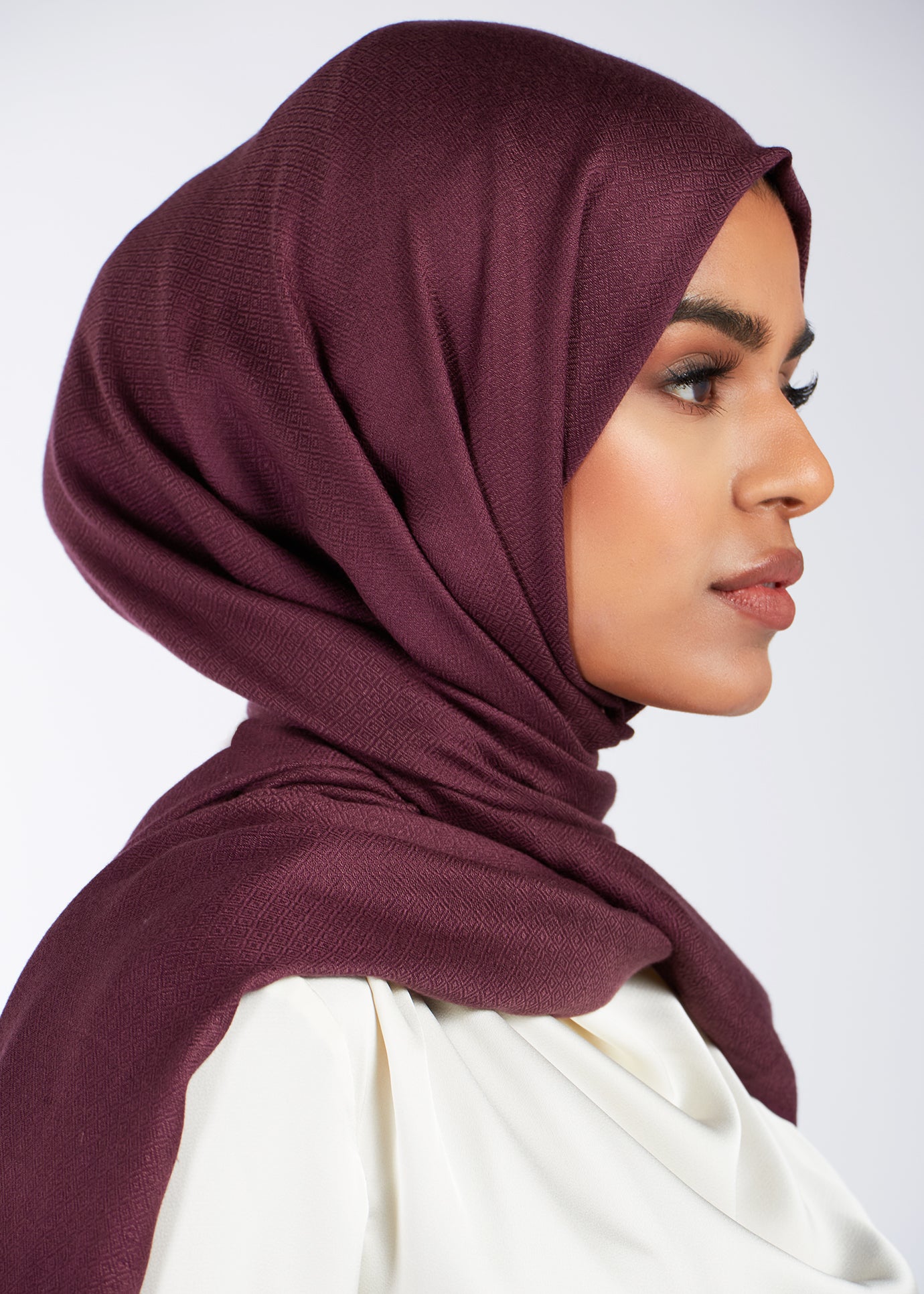 Diamond Weave Hijab Plum