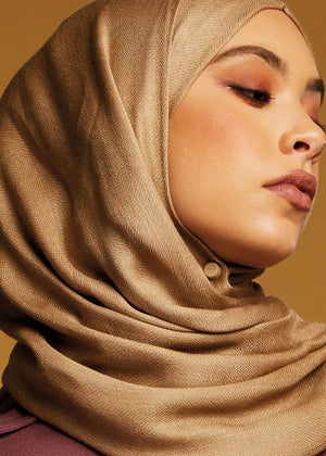 Alabaster Hijab Magnet